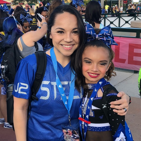 ABOUT ME - Picture 4 of 8